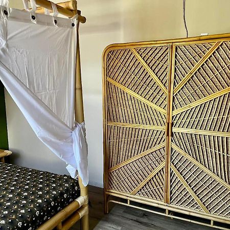 Zolene Bed & Breakfast Saint Pierre Bagian luar foto