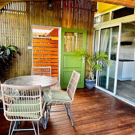 Zolene Bed & Breakfast Saint Pierre Bagian luar foto