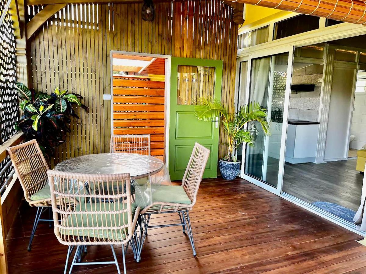 Zolene Bed & Breakfast Saint Pierre Bagian luar foto